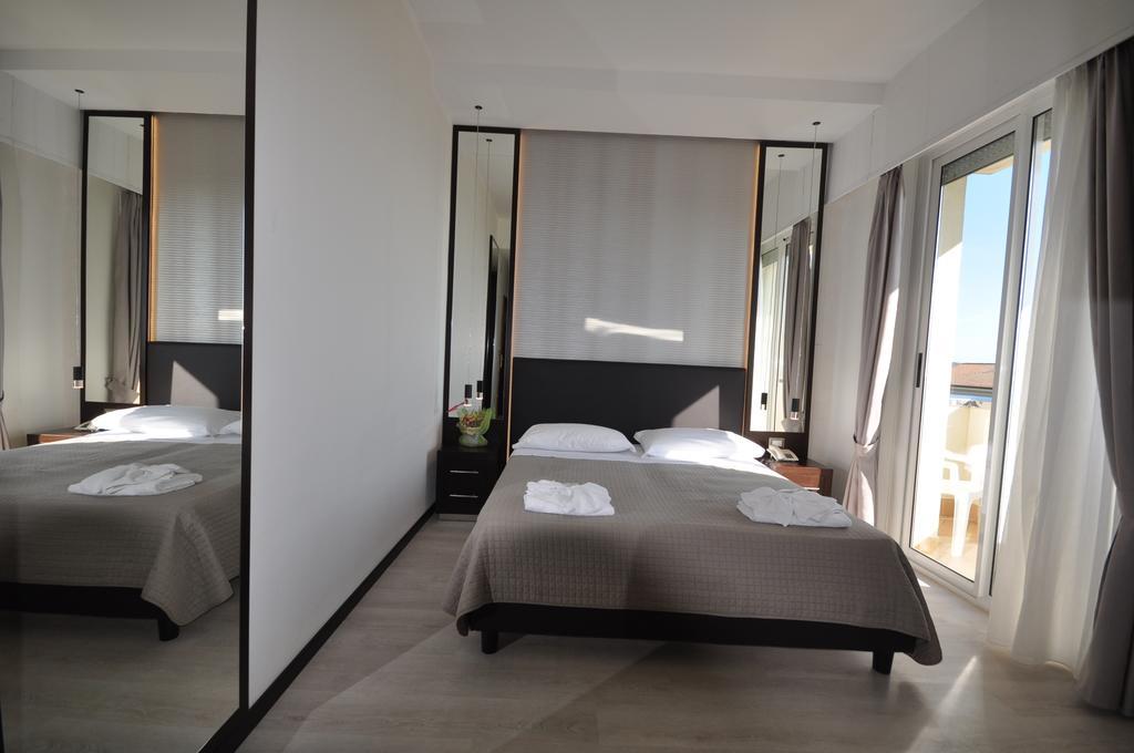 Hotel Adriatic&Beauty Rimini Esterno foto