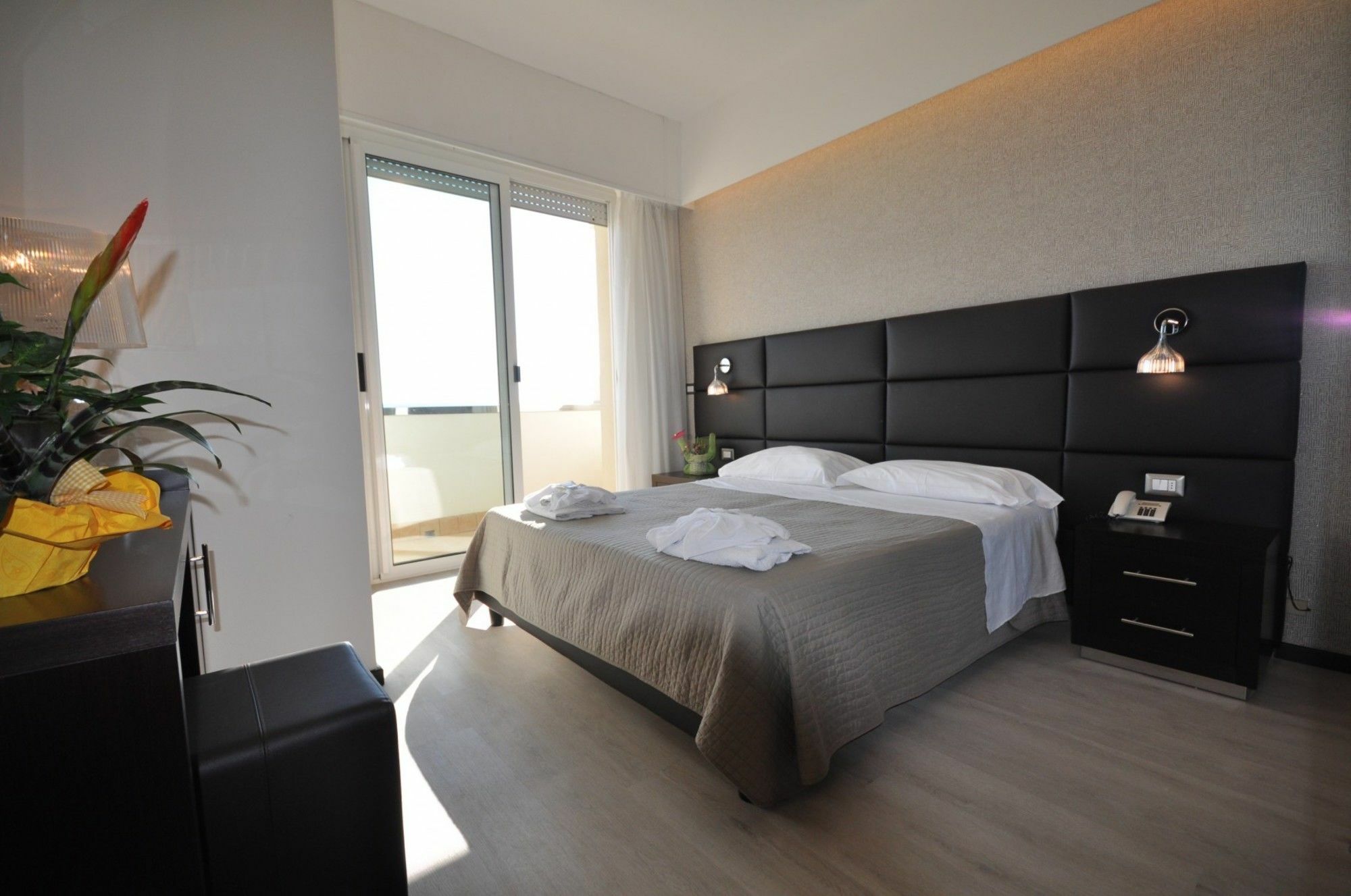 Hotel Adriatic&Beauty Rimini Esterno foto