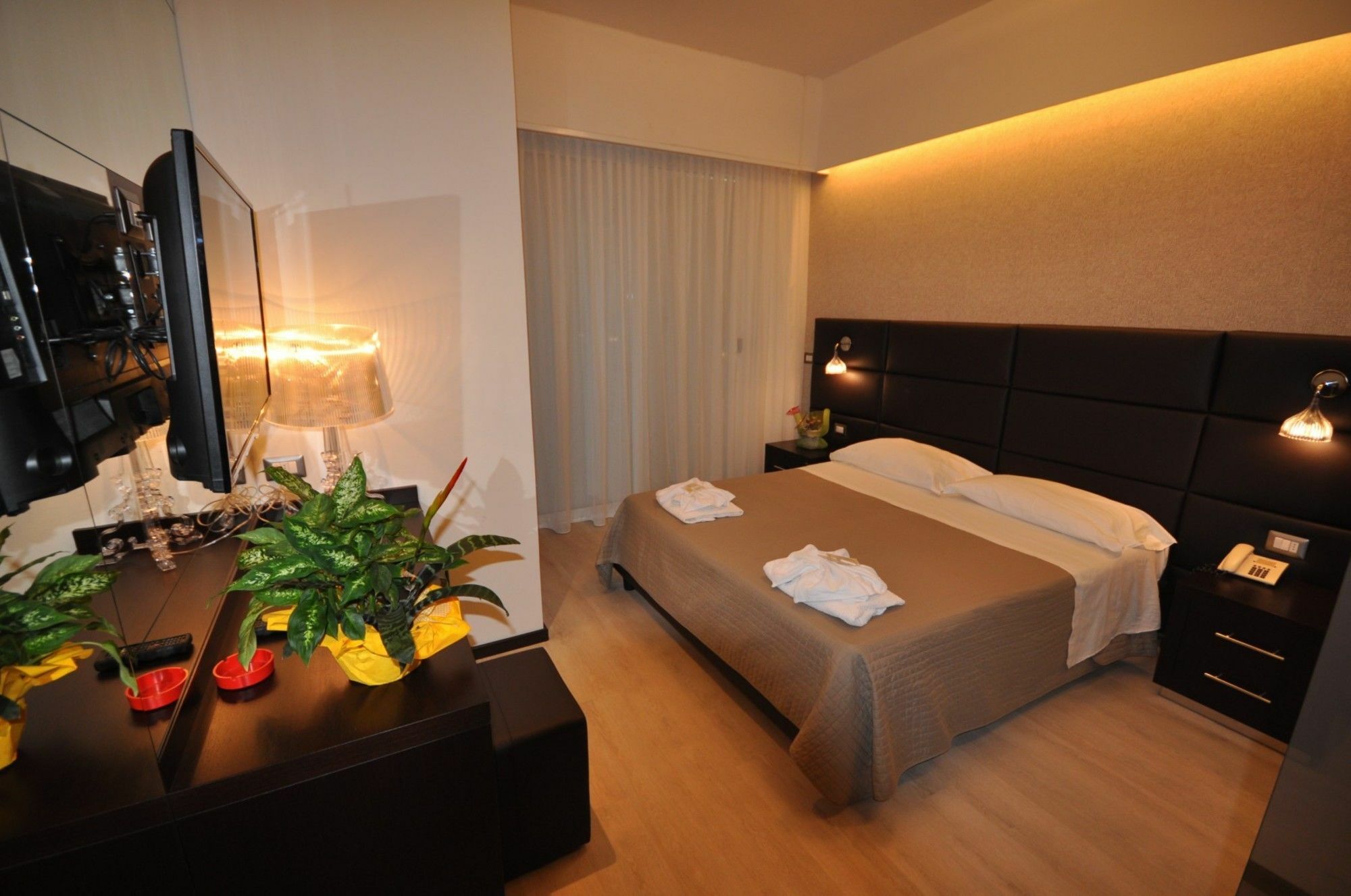 Hotel Adriatic&Beauty Rimini Esterno foto